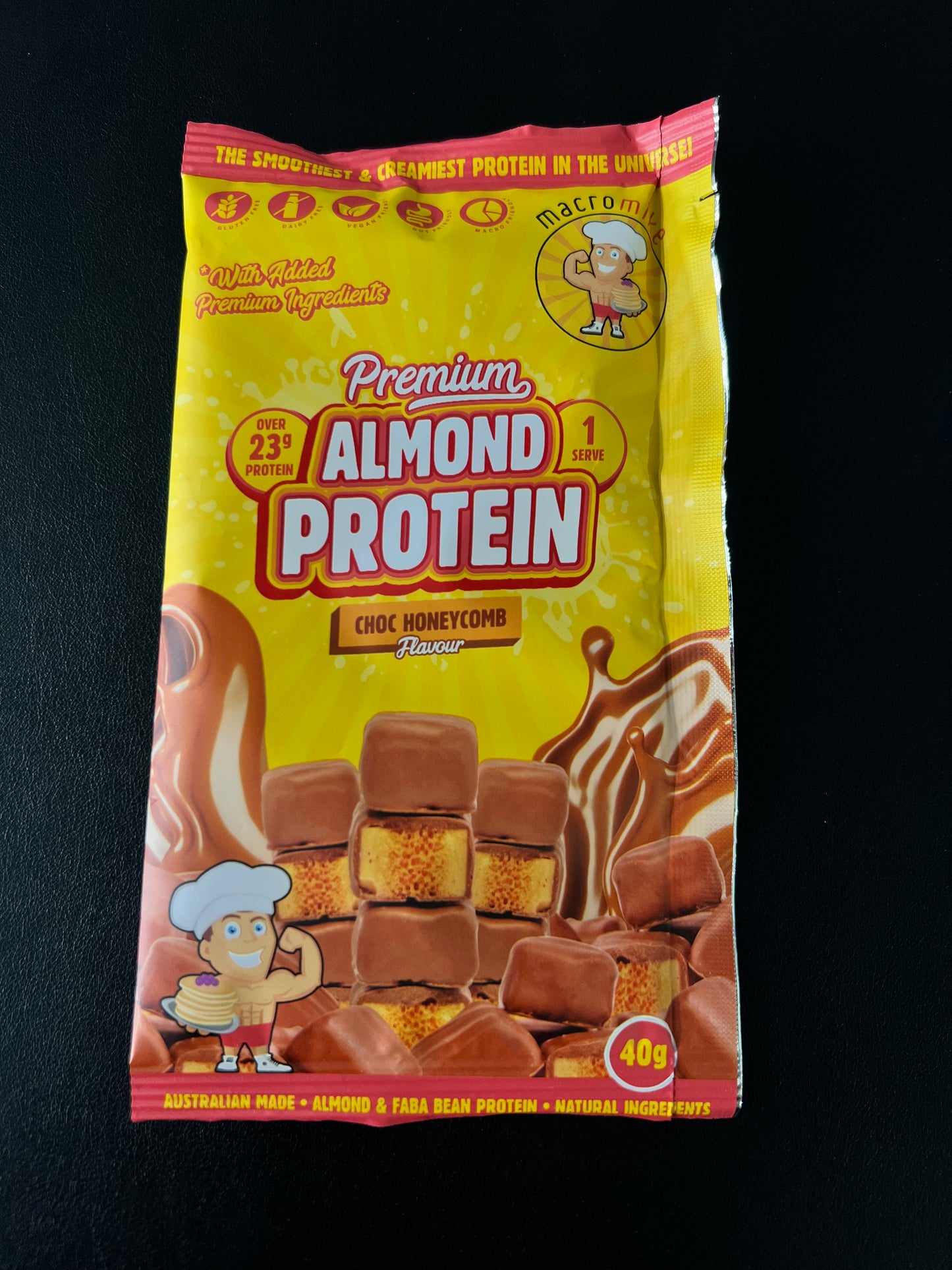 Sachet Single Almond protein macro mike 40g - choc honeycomb - Macro Mike